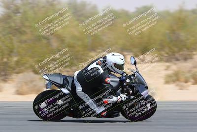 media/Mar-28-2022-Superbike Trackdays (Mon) [[b8603d0f67]]/Advanced Group (1pm-130pm)/Turn 9/